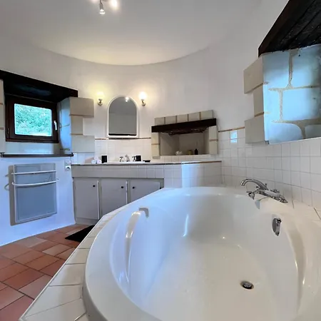 Manoir Les Touches - *