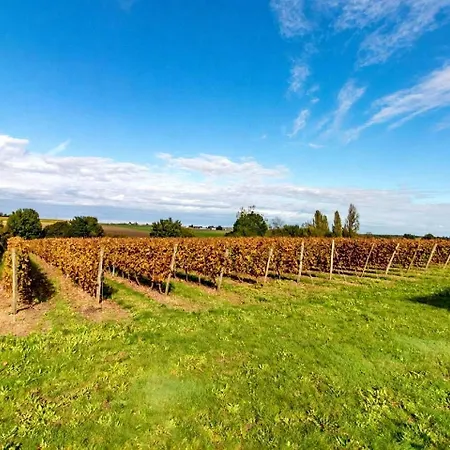 Bed & Breakfast Manoir Les Touches - *