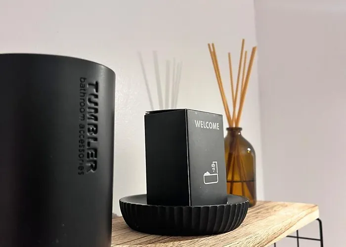 Manoir Les Touches - *