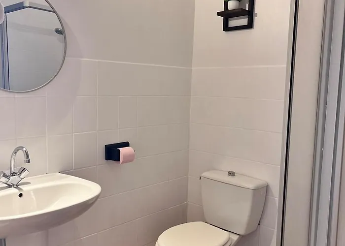 Bed & Breakfast Manoir Les Touches - *