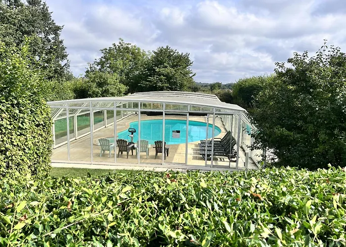 Bed & Breakfast Manoir Les Touches - *